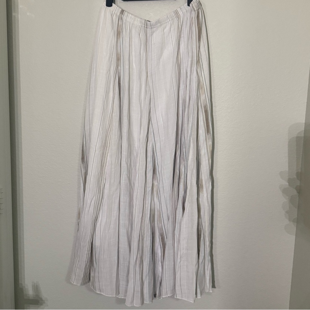 NEW WITH TAGS White, Tan and Gray Gauzy Maxi Skirt, size XL or Extra Large - Picture 6 of 6